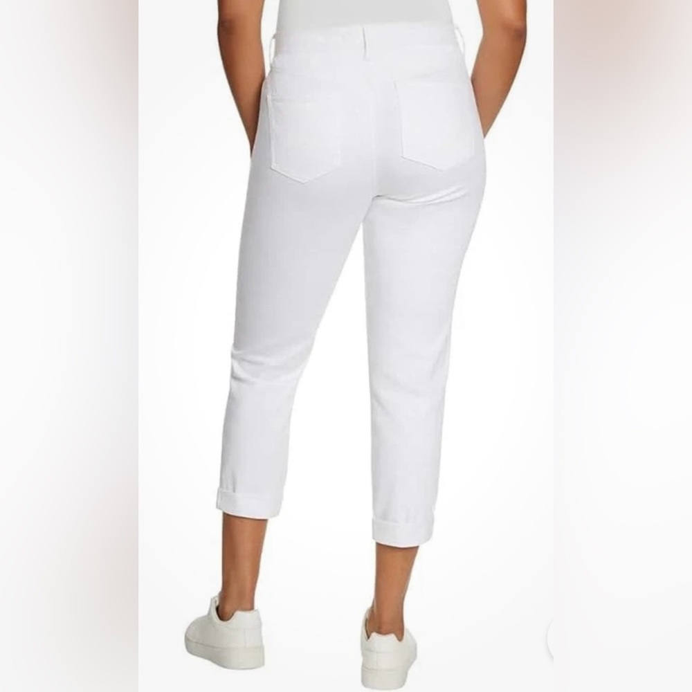Gloria Vanderbilt white Cuffed mid rise Boyfriend Jeans - Picture 3 of 3
